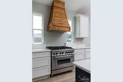 1006 W Lloyd St, Pensacola, FL 32501 - Photo 17