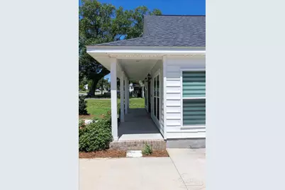 1006 W Lloyd St, Pensacola, FL 32501 - Photo 5