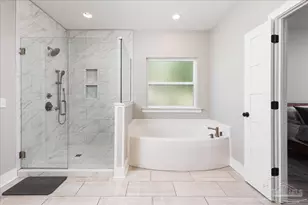 1006 W Lloyd St, Pensacola, FL 32501 - Photo 23
