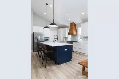 1006 W Lloyd St, Pensacola, FL 32501 - Photo 13