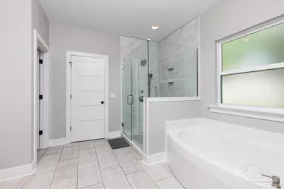 1006 W Lloyd St, Pensacola, FL 32501 - Photo 21