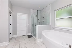 1006 W Lloyd St, Pensacola, FL 32501 - Photo 21