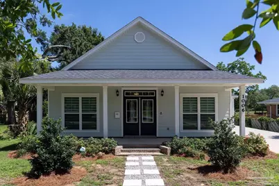 1006 W Lloyd St, Pensacola, FL 32501 - Photo 1