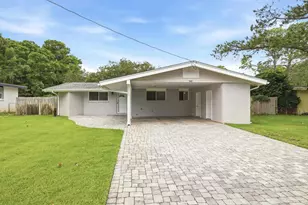 302 Loruna Dr, Gulf Breeze, FL 32561 - Photo 1