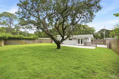 302 Loruna Dr, Gulf Breeze, FL 32561 - Photo 37