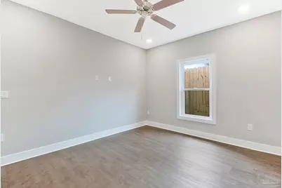 241 N H St, Pensacola, FL 32502 - Photo 23