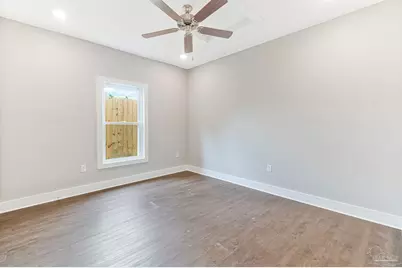 241 N H St, Pensacola, FL 32502 - Photo 25