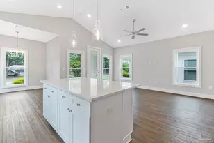 241 N H St, Pensacola, FL 32502 - Photo 7