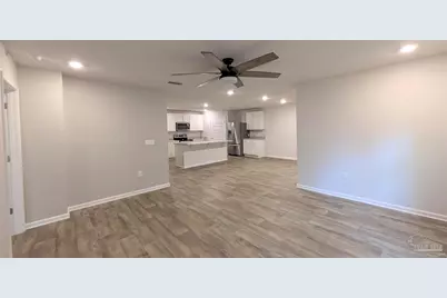10557 Queens Gate Cir, Pensacola, FL 32506 - Photo 21