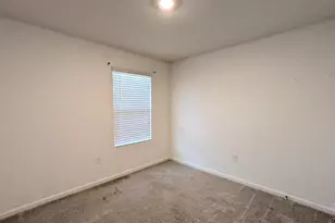 10557 Queens Gate Cir, Pensacola, FL 32506 - Photo 11