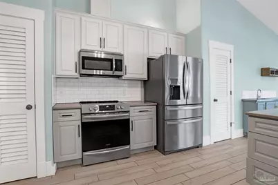 16660 Innerarity Pt Rd, Pensacola, FL 32507 - Photo 17
