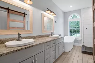 16660 Innerarity Point Rd, Pensacola, FL 32507 - Photo 27