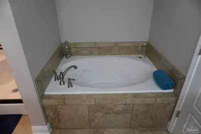 7305 Durden Dr, Pensacola, FL 32526 - Photo 17