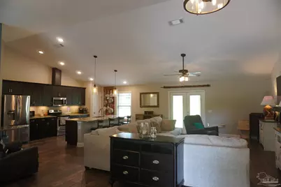 7305 Durden Dr, Pensacola, FL 32526 - Photo 9