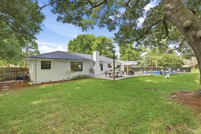 308 Smith Cir, Gulf Breeze, FL 32561 - Photo 43