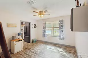5329 Casper Cir, Milton, FL 32570 - Photo 9