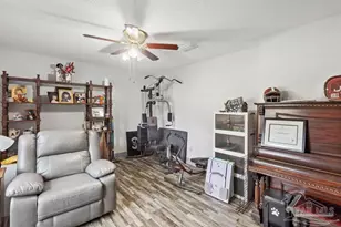 5329 Casper Cir, Milton, FL 32570 - Photo 13