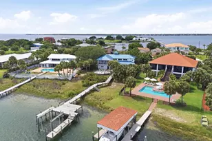 212 Sabine Dr, Pensacola Beach, FL 32561 - Photo 57