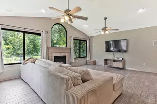7605 Old Hickory Dr, Pensacola, FL 32507 - Photo 15