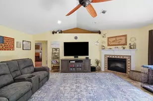 952 Lake Aire Dr, Pensacola, FL 32506 - Photo 17