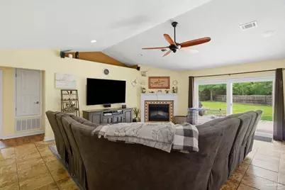 952 Lake Aire Dr, Pensacola, FL 32506 - Photo 15