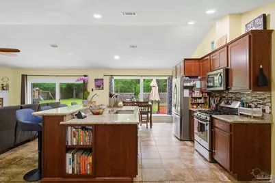 952 Lake Aire Dr, Pensacola, FL 32506 - Photo 11