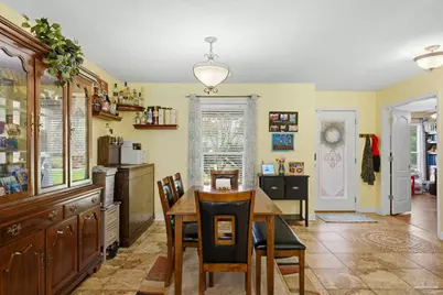 952 Lake Aire Dr, Pensacola, FL 32506 - Photo 5