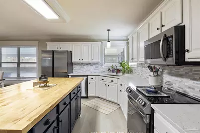 6384 Old Harbor Ct, Gulf Breeze, FL 32563 - Photo 13