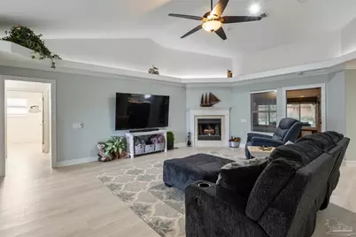 6384 Old Harbor Ct, Gulf Breeze, FL 32563 - Photo 9