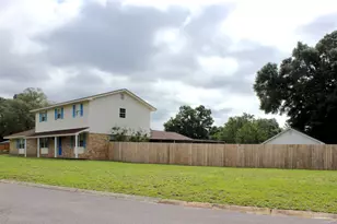 6284 Starhill Dr, Milton, FL 32570 - Photo 3