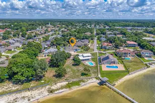 2005 Riviera Ln, Navarre, FL 32566 - Photo 9