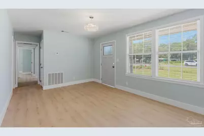525 Pelham Rd, Pensacola, FL 32507 - Photo 9