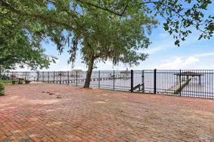 616 Bay Cliffs Rd, Gulf Breeze, FL 32561 - Photo 57
