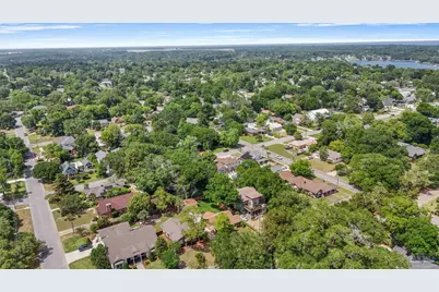 1606 E Lakeview Ave, Pensacola, FL 32503 - Photo 47
