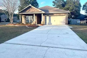 6716 Barnwood Dr, Milton, FL 32570 - Photo 3