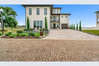 8 Wharf Ave, Pensacola, FL 32502 - Photo 51