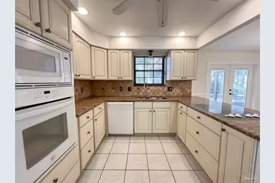 2505 Semoran Dr, Pensacola, FL 32503 - Photo 17