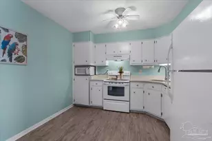 1301 Redwood Ln, Gulf Breeze, FL 32563 - Photo 5
