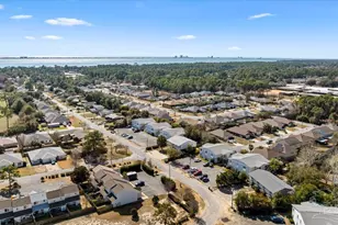 1301 Redwood Ln, Gulf Breeze, FL 32563 - Photo 21