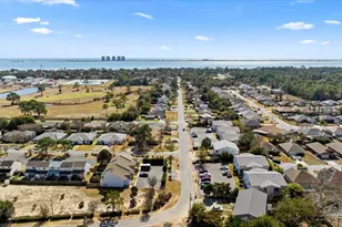 1301 Redwood Ln, Gulf Breeze, FL 32563 - Photo 19