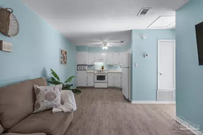 1301 Redwood Ln #F, Gulf Breeze, FL 32563 - Photo 7