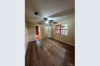 5898 Independence Dr, Milton, FL 32570 - Photo 5