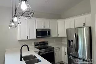 3920 Thornton St, Milton, FL 32571 - Photo 9