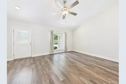 6109 W La Rua St, Pensacola, FL 32506 - Photo 9