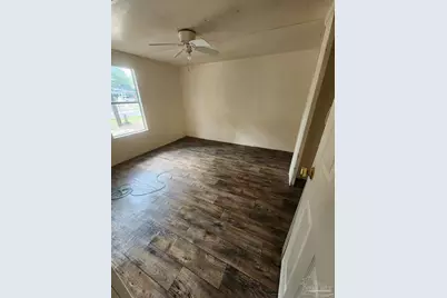6212 Montgomery Ave #A, Pensacola, FL 32526 - Photo 5