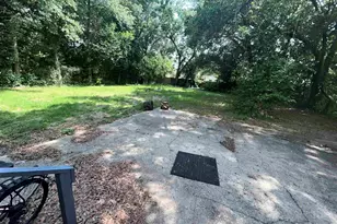 517 Lakewood Rd, Warrington, FL 32507 - Photo 9