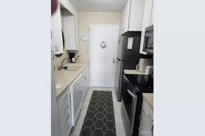825 Bayshore Dr #308, Pensacola, FL 32507 - Photo 13