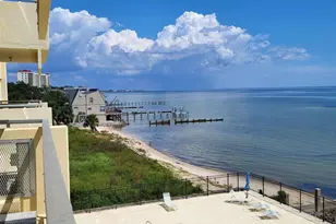 825 Bayshore Dr, Pensacola, FL 32507 - Photo 21