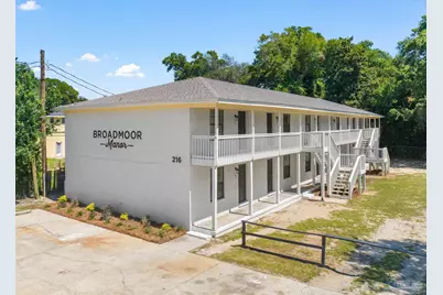 216 Broadmoor Ln, Pensacola, FL 32507 - Photo 1
