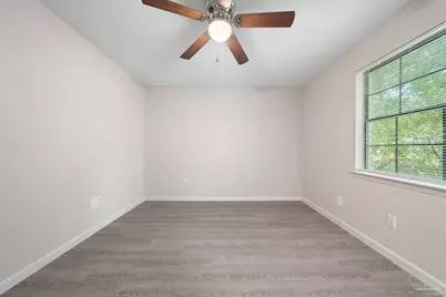 216 Broadmoor Ln, Pensacola, FL 32507 - Photo 11